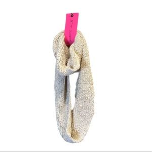 NWT Betsey Johnson Ivy Scarf